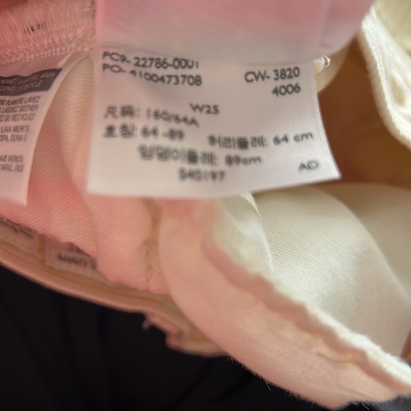 Levi's® Made & Crafted® COLUMN WOMEN'S SHORTS Soleil White Pinstripe - Picture 13 of 15